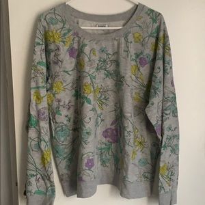 Old Navy Tops - Old Navy floral, graphic crewneck sweatshirt Old Navy Tops - Old Navy floral, graphic crewneck sweatshirt